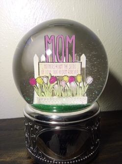 Musical Flower Song Etched Merry Christmas 🎄 Mom Tulips 🌷 Snow Globe Shaker