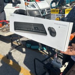 Wireless Desktop Keyboard