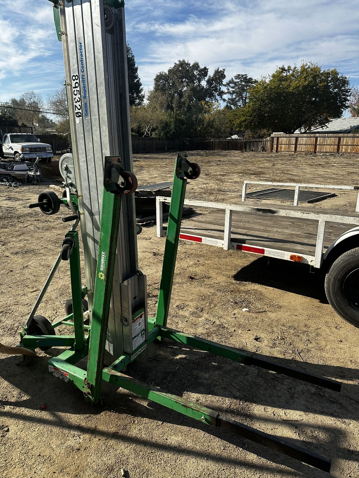Manual Genie Lift 24’