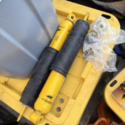 1979 to 1985 ARB OLD MAN EMU Toyota Pickup 4Runner. Front leafs kit