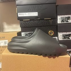adidas Yeezy slide onyx