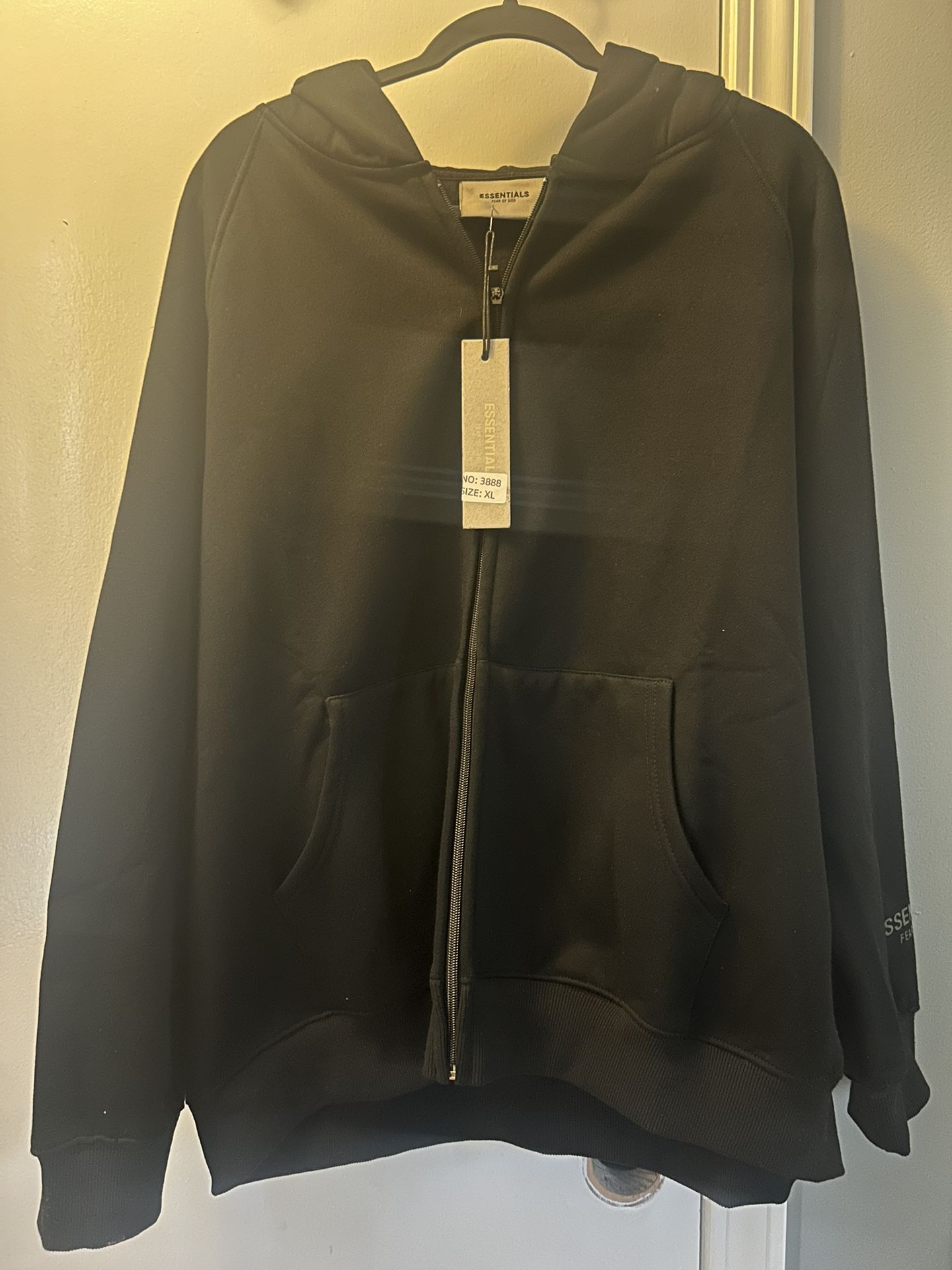 Essential Men Jacket Black