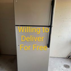 Free Delivery (GE Top Freezer  Refrigerator 18 Cuft (Dimensions:28" W 28" D 67" H