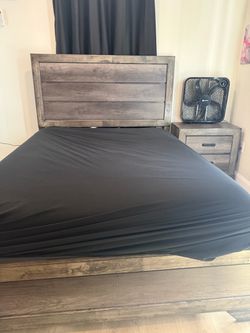 Queen bedroom set