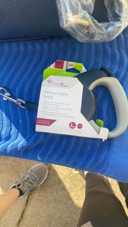 Retractable lease