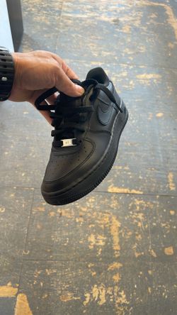 Nike Air Force 1 LE GS  Size 5y Black Like New