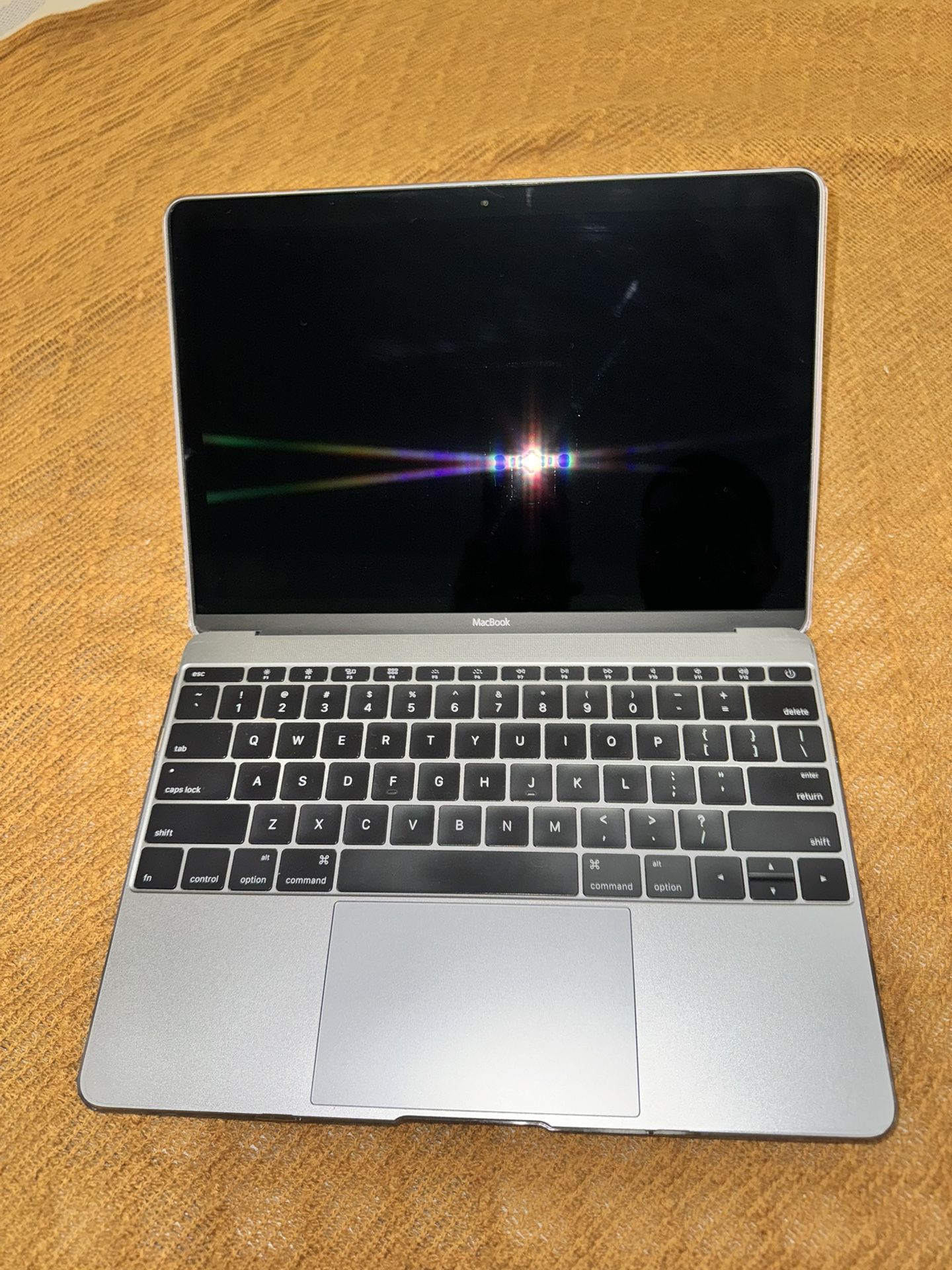 Apple MacBook 12-inch 
