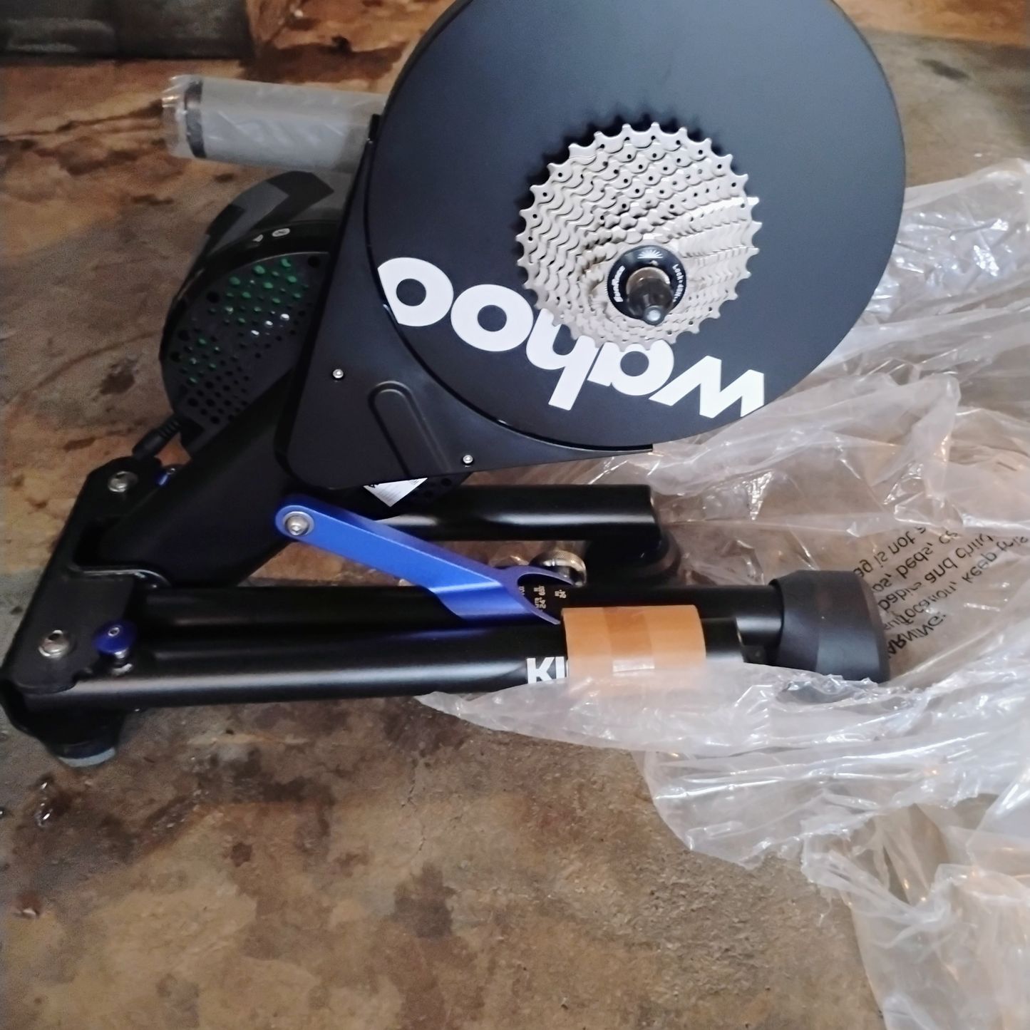 Wahoo kicker core trainer