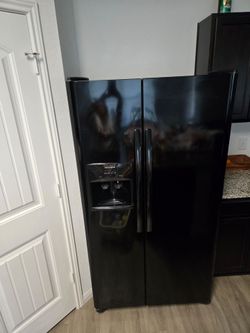 Black Double door Frigidaire with ice maker
