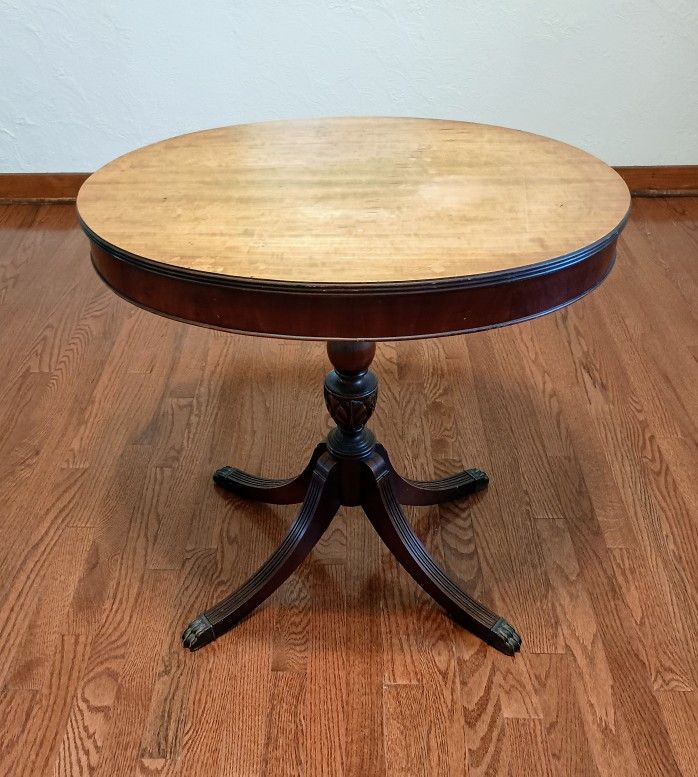 1950s Grand Rapids Vintage Imperial Table