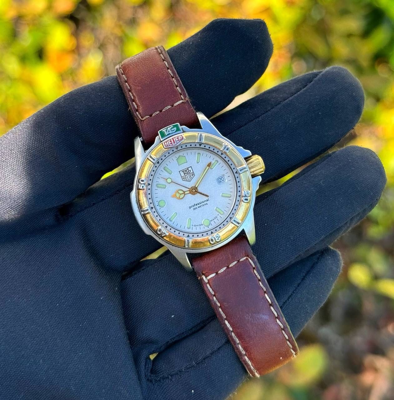 Tag Heuer 995.708 4000 series 200m professional 28mm quartz two