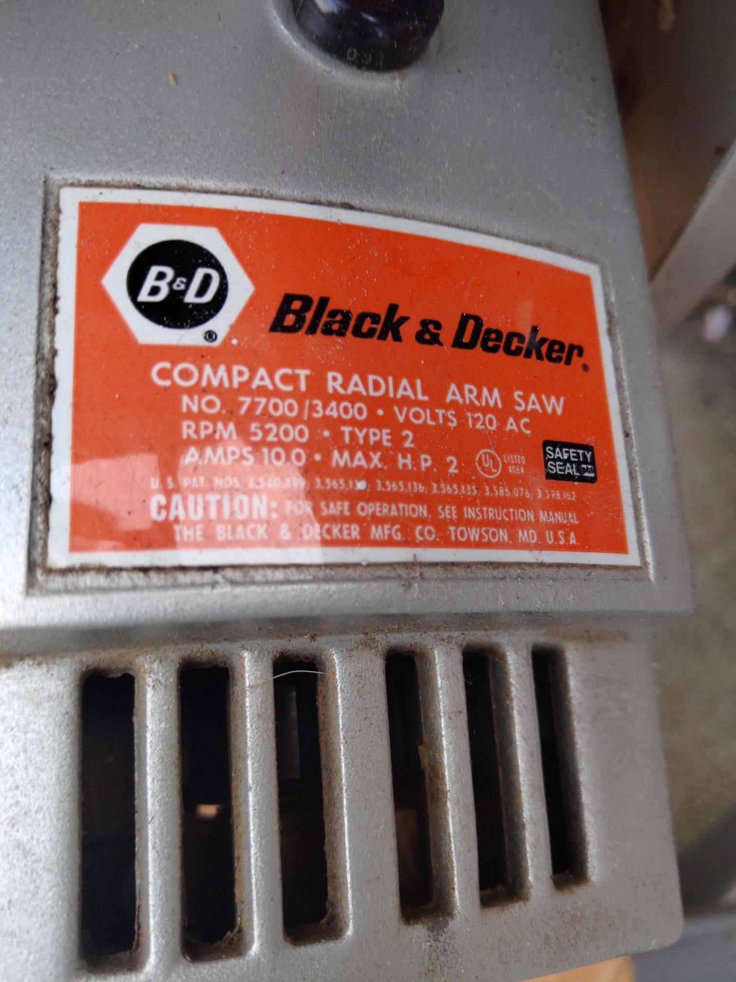 Black and Decker Compact Radial Arm Saw for Sale in Tacoma, WA - OfferUp