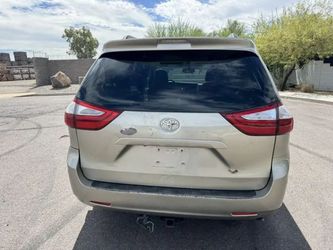 2015 Toyota Sienna