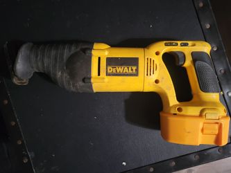 DeWalt DW937  Cordless Reciprocating Saw with Battery