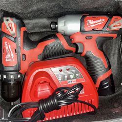 Milwaukee M12 Drill Driver & Impact With (1) Battery Charger & Bag 