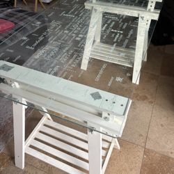 Easel Table/Glass Top Desk
