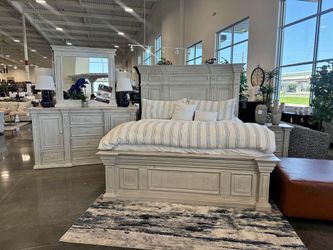 Camas Disponibles in Stock // Bedroom Set