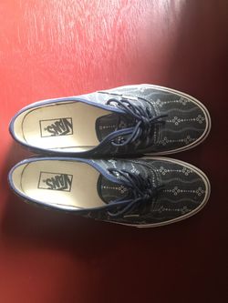 Blue & White patterned Vans size 9