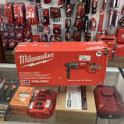  (Used Like New) Milwaukee M18 18V Lithium-Ion Brushless Cordless 1 in. SDS-Plus D-Handle Rotary Hammer (Tool-Only) 