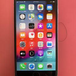 iPhone 6S Plus Unlocked With Charger Cable Earphone Carholder