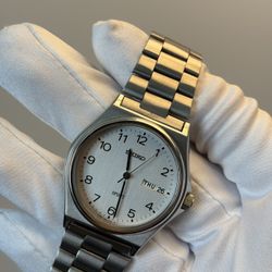 Seiko Quartz Spirit Silver Dial Watch