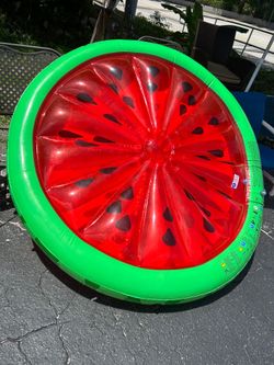 Watermelon, floating Island