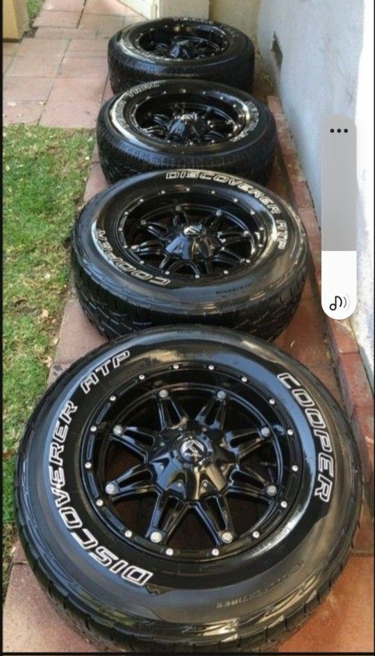 FUEL (F) Rims And Tires GMC/Chevy Silverado/Tahoe/Suburban/GMC/YUCON /  265/65/18 tires 6 lugs 18 inch rims rines