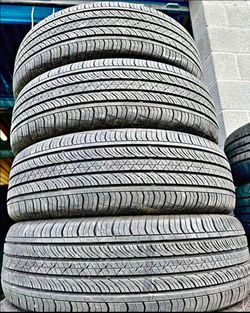 225 65 17 Continental tires Con 80% de Vida Las 4