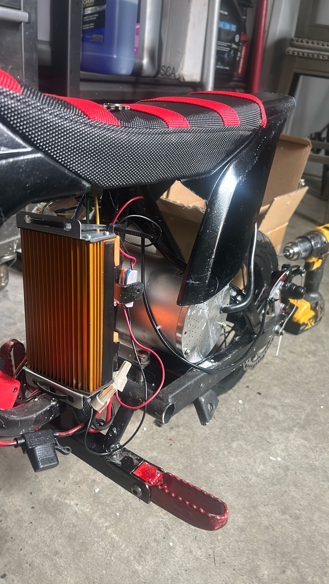 36 V razor
