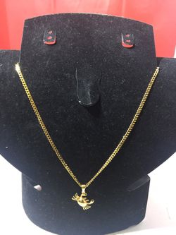 Gold Plated Crab Necklace Pendent Charm 10 inches long