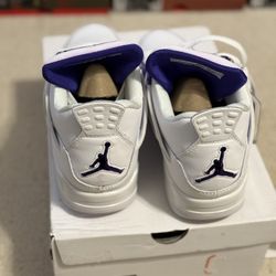 Air Jordan 4 Retro “ Purple Metallic “