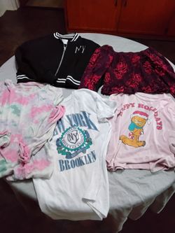 Girls Clothing Bundle Lot of 5. Size large 10-12