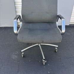 Vintage Steelcase Swivel Chair