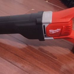 Milwaukee Sawzall Saw