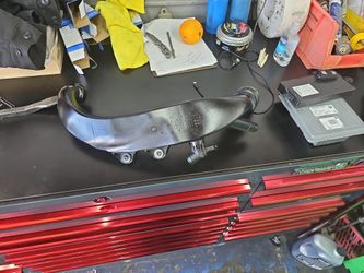 BMW 535i Engine Air Duct