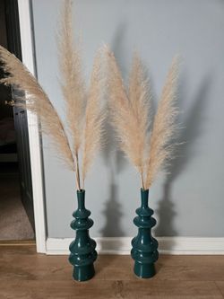 Decorative vases