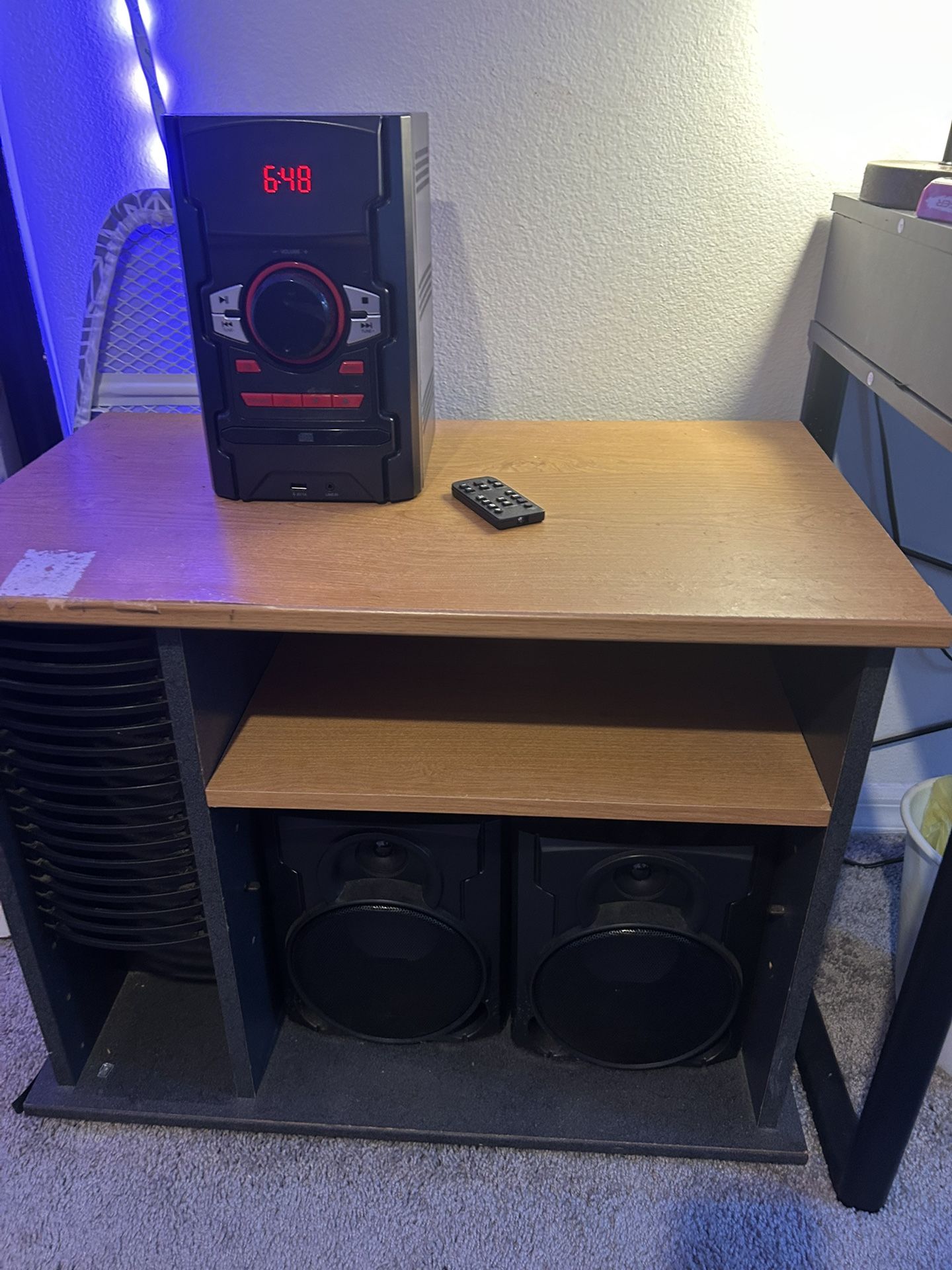 Entertainment Piece And Speaker