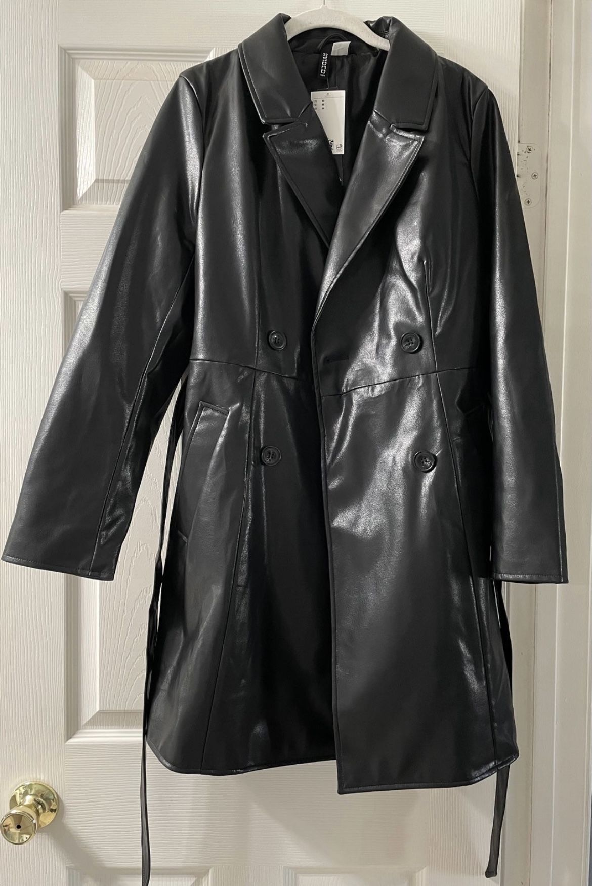 New Faux-Leather Crocodile Trench Coat for Sale in Detroit, MI - OfferUp