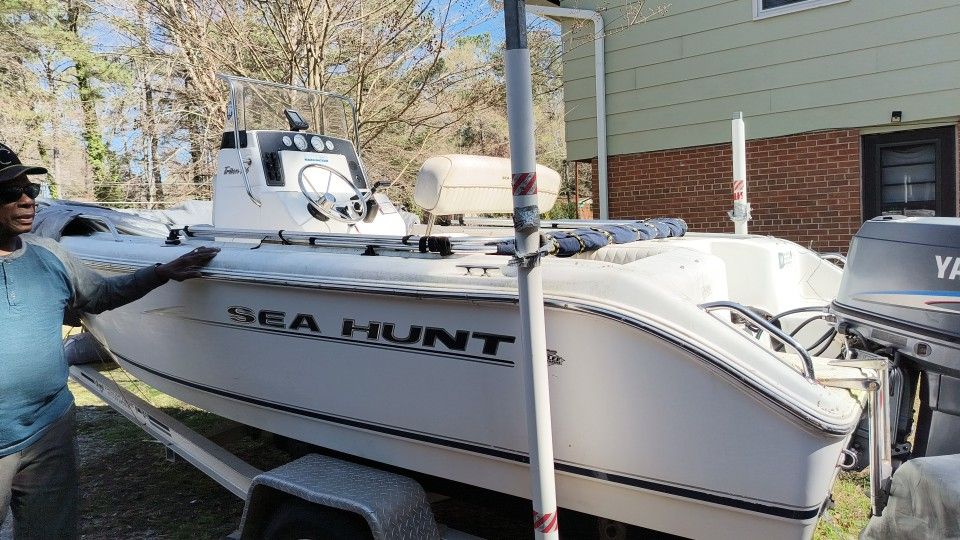 Seahunt 2006 Have Xtra Seats For The Front And Back