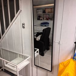 Full-Length Wall Mirror – Black Frame – Good Condition