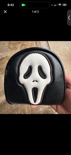 Scream putter headcover