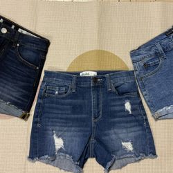 Woman’s size 3 shorts 