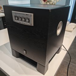 Yamaha YST-SW215 Powered Subwoofer