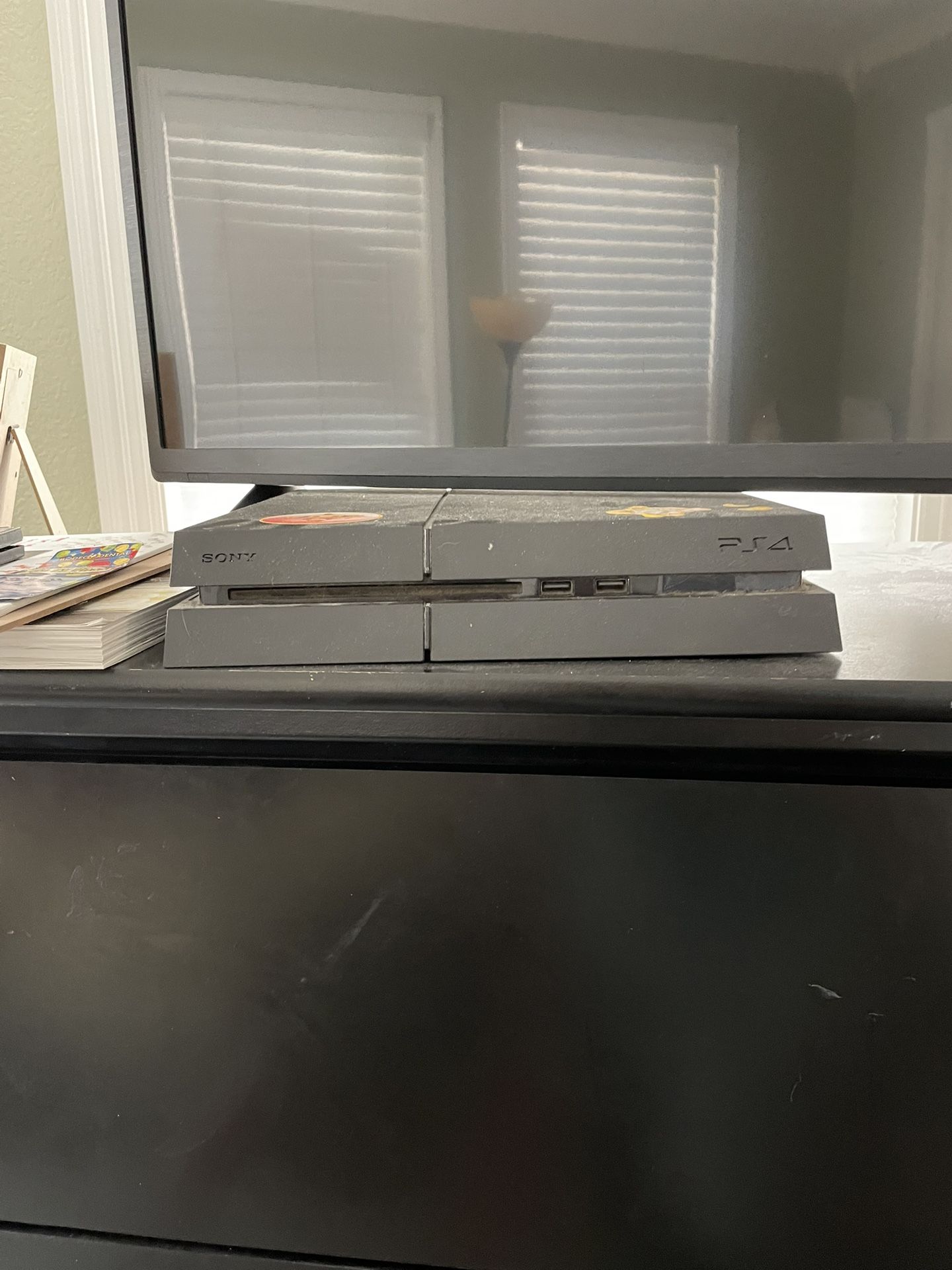 Black PS4