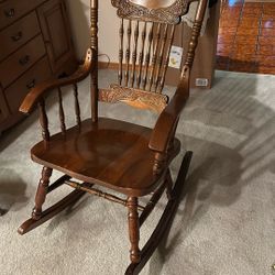 Soldi Wood Rocking Chair