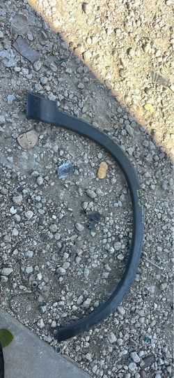 2012-2016 Honda CR-V - Front, Passenger Side Fender Trim,