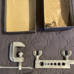 Dorman Flaring Tool T2