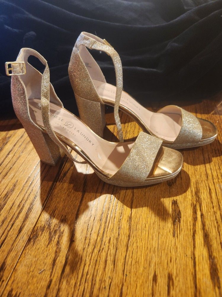 men's and women shoes