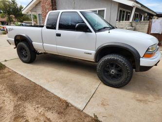 2003 Chevrolet S-10 zr2 4x4