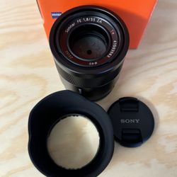 Sony FE 55mm 1.8 Lens | Like New!! 